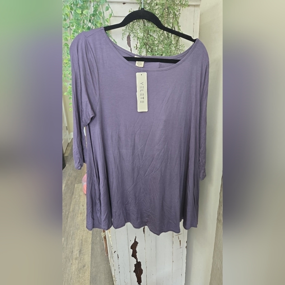 XL NWT Yelete Women's Purple Grey Long Sleeved Top Soft Flowy